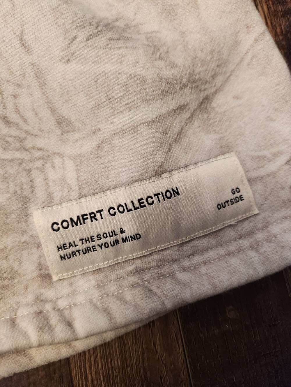 Comfrt Camo Sweat Shorts Size Medium - Picture 5 of 6